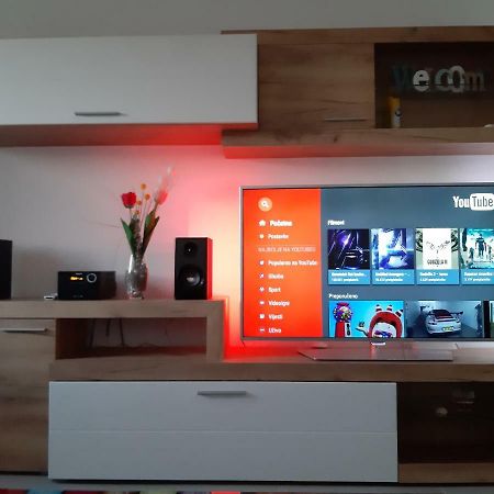 Studio Apartman Lady Lejlighed Njivice Eksteriør billede
