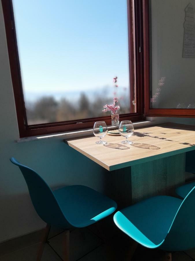 Studio Apartman Lady Lejlighed Njivice Eksteriør billede